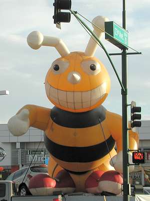 Giant bee sells Nissans.

